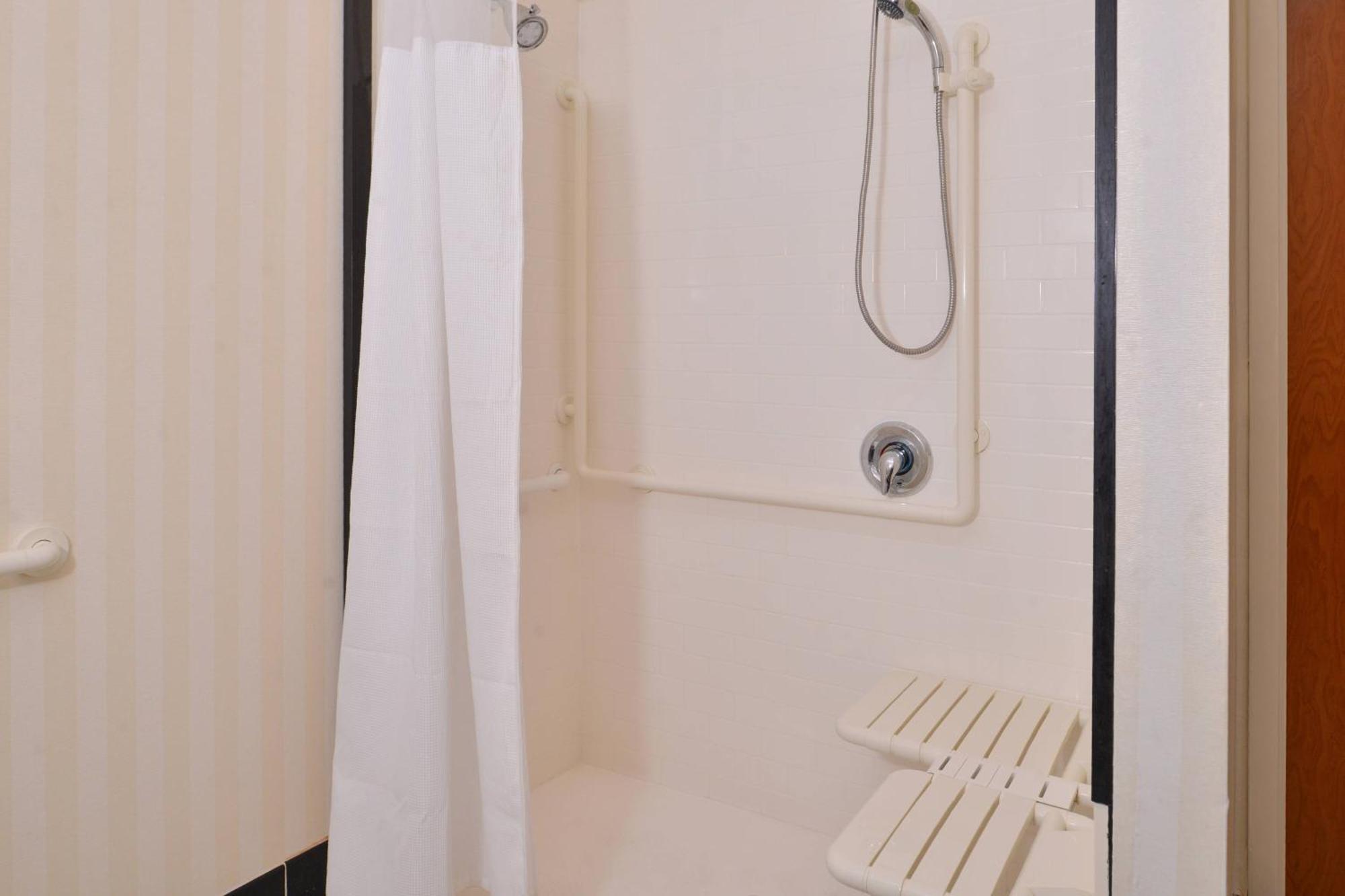 Fairfield Inn And Suites By Marriott Birmingham Pelham/I-65 Ngoại thất bức ảnh